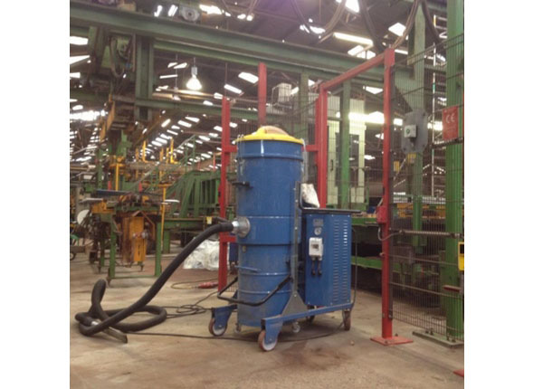 Industriële stofzuiger 7,5 kW 380 Volt Rentimo Huur praktijk