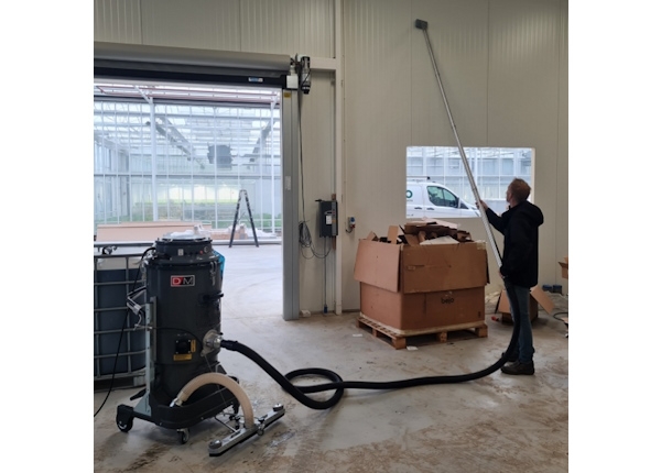 Industriële stofzuiger Rentimo verhuur 60 liter praktijk