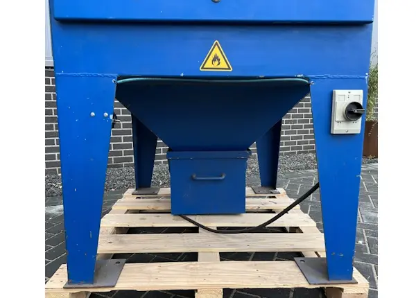 afzuigunit huren Rentimo 3kW 16 ampere closeup