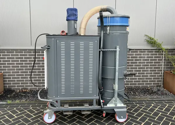 Industriële stofzuiger HEPA 100 Liter Rentimo Huren zijkant