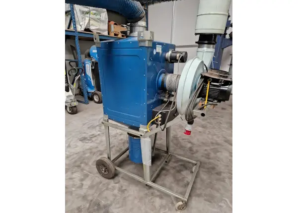 Deze afzuigkast kan direct op een stofbron worden geplaatst om de lucht schoon te houden